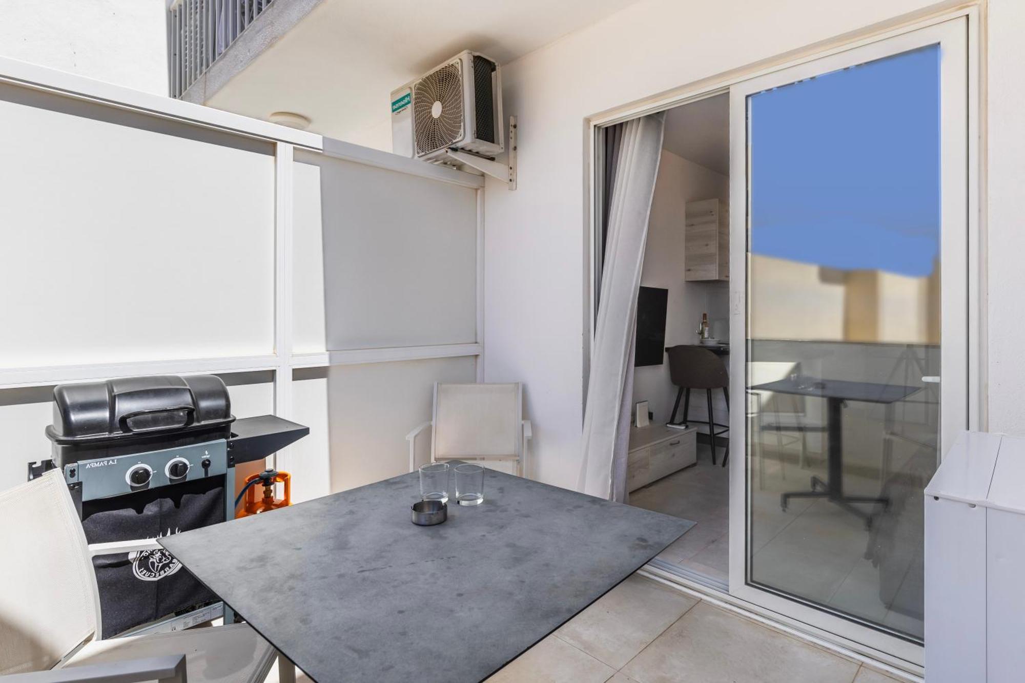Dorris'S Apartment 5 Min Walk From St Julians San Ġwann Esterno foto